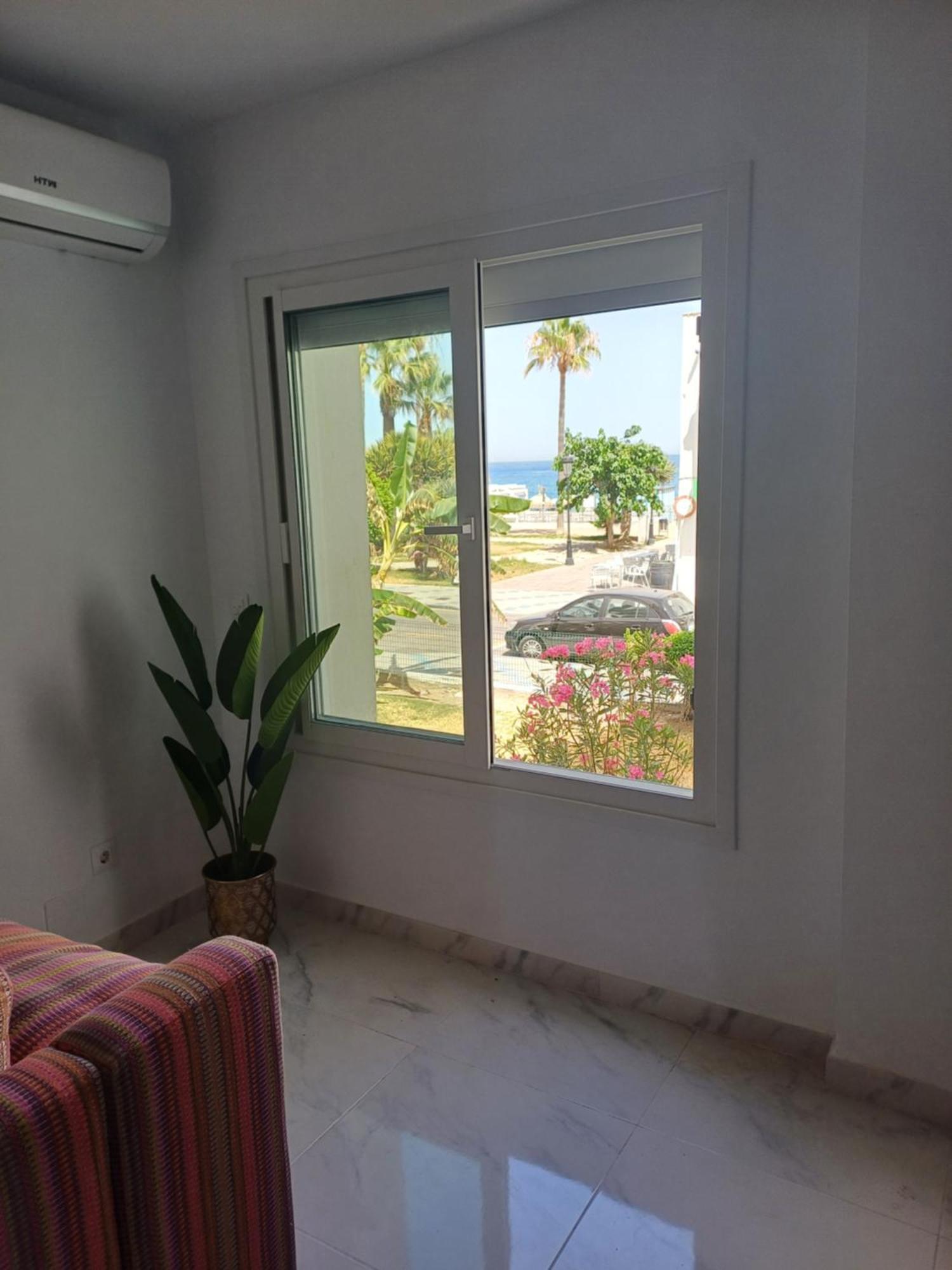 Beautiful Beachfront Newly Renovated 2 Bedroom Apartment With Swimming Pool And Garden Сан-Луис-де-Сабинильяс Экстерьер фото